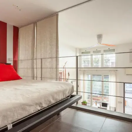 Isola Skylight Loft- Via Della Boscaiola דירה